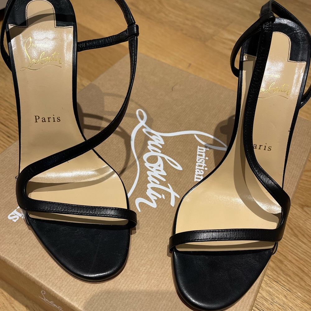 Christian Louboutin black Rosalie